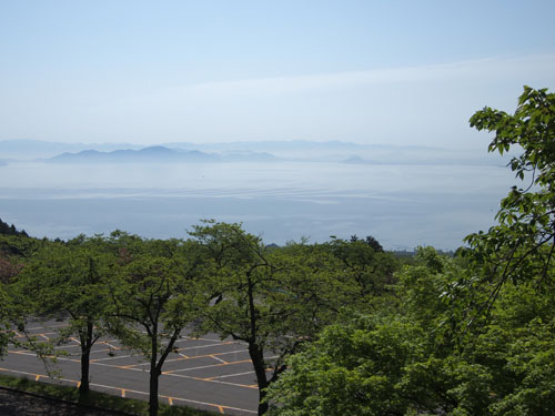 びわ湖バレイの駐車場付近の眺め